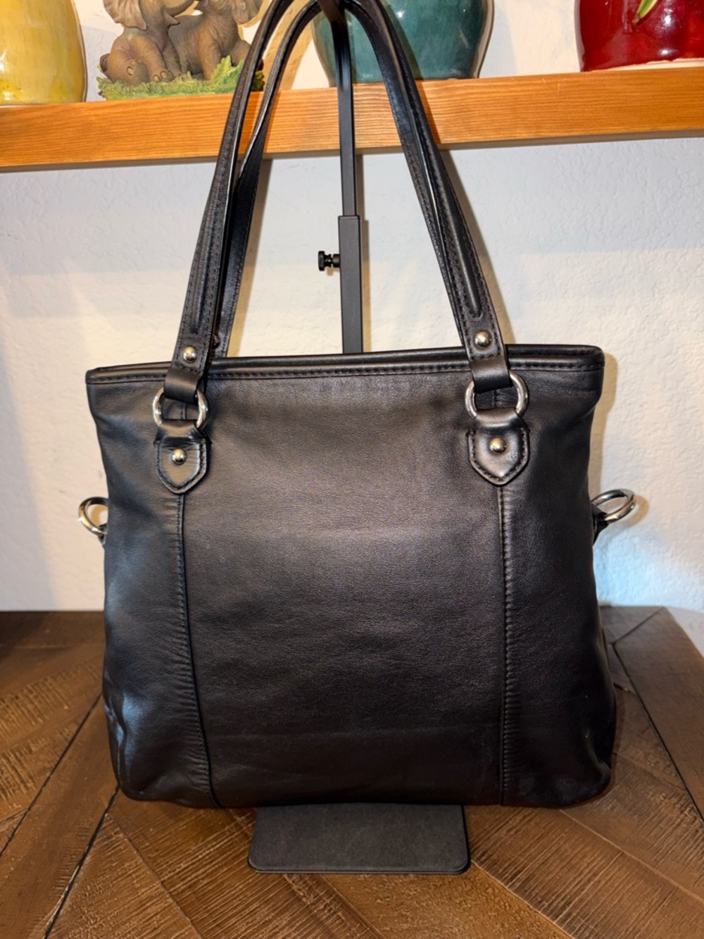 🖤 Coach Black Leather Tote Shoulder Bag | Classic Zip Pocket - Picture 4 of 7